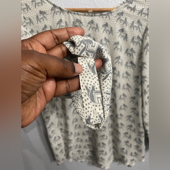 EUC L Elephant Print Blouse - Picture 4 of 8